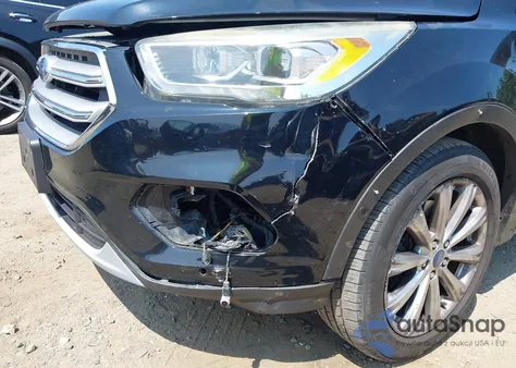 2018 Ford Escape Titanium from USA, damaged, VIN 1FMCU9J9XJUA58366